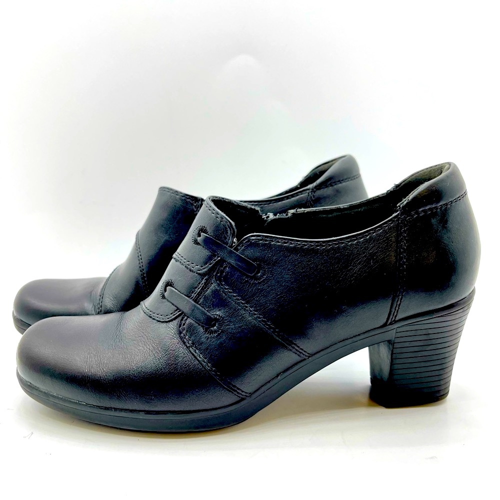 Clarks Women’s 8.5M Black Leather Ankle Boots Booties Heels Round Toes Shoes